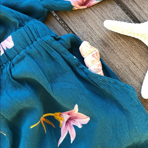 🌴🌼BILLABONG- TWIST BACK JUMPSUIT🌼🌴 - Picture 15 of 15